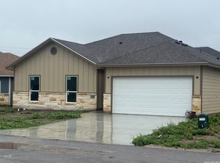 1551 Maryville Loop, Beeville, TX 78102