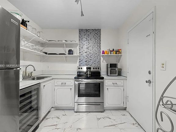 2nd image of 4043 NW 16th Street #201