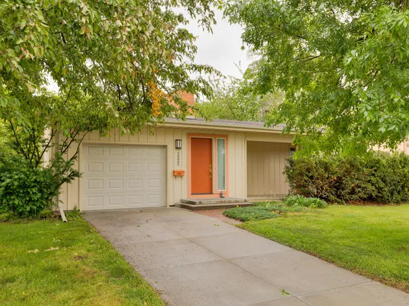 2222 Barr Dr, Ames, IA 50010