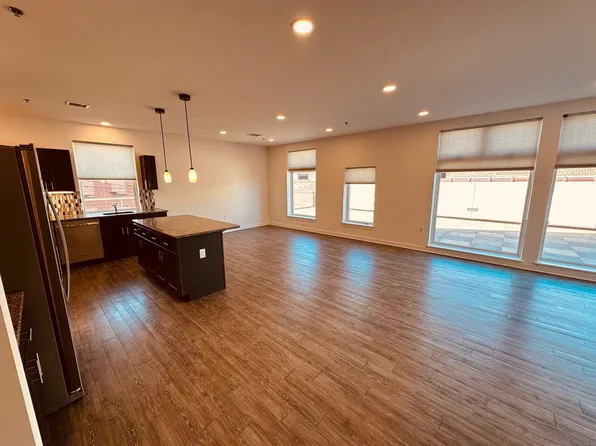 Revi Flats, 44 W Market St Unit 26, York, PA 17401