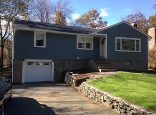 658 Pearl St, Reading, MA 01867