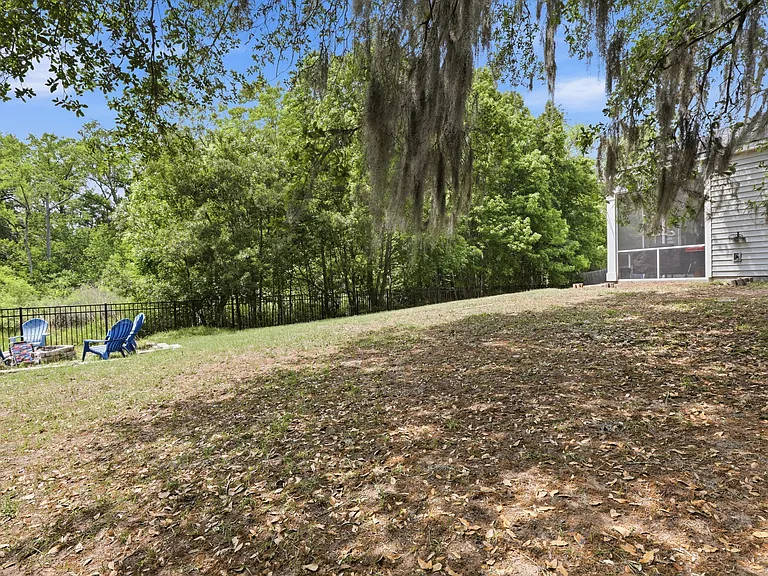 4864 Breeze Way — Photo 31