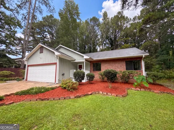 5330 Garvey Dr, Fairburn, GA 30213