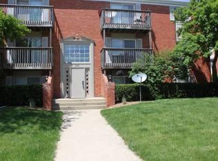 906 E Harding Dr APT 203, Urbana, IL