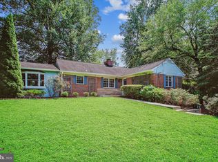 6200 Verne St, Bethesda, MD 20817