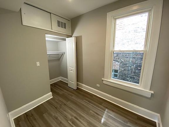 4th image of 1714 N Wolcott Ave APT 2F