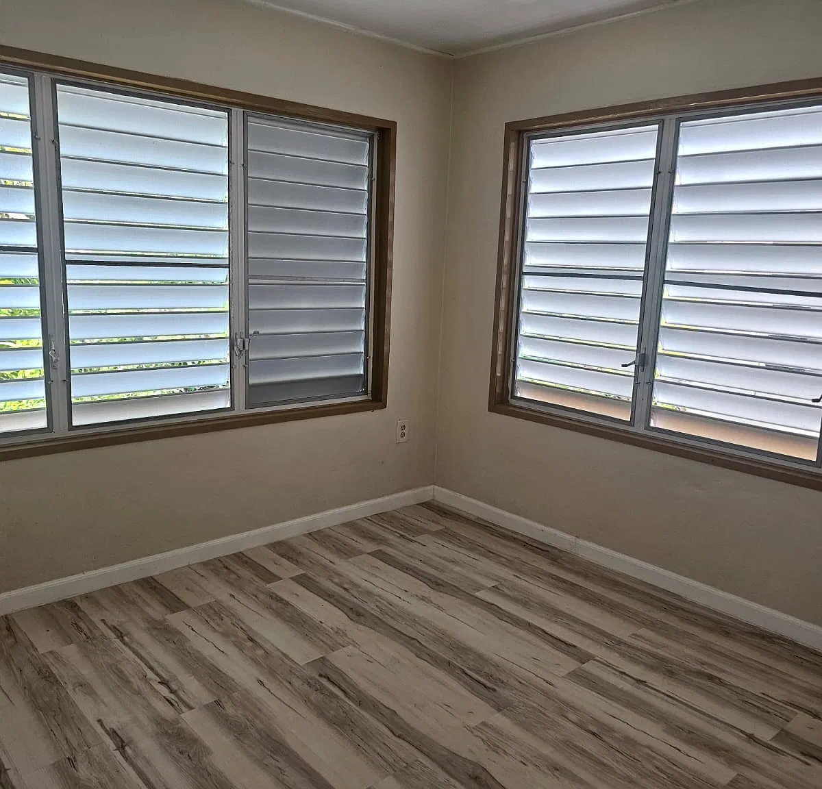 3 bed, $2,000 — Photo 2