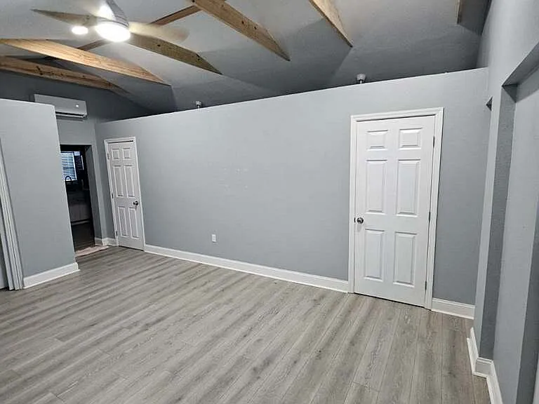 1314 W Rambla St #A — Photo 2
