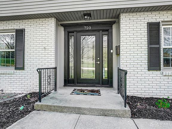 3rd image of 720 Judith Dr