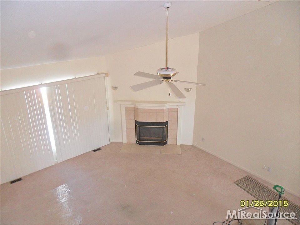 2nd image of 38543 River Park Dr