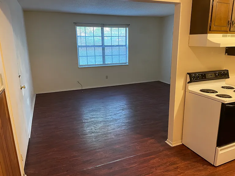 315 Hillcrest St #S — Photo 11