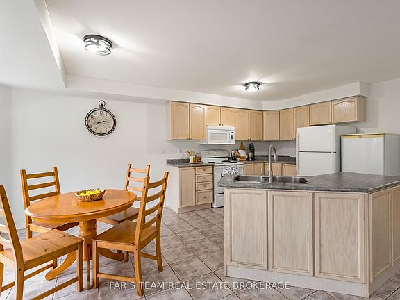 5th image of 28 McCurdy Dr