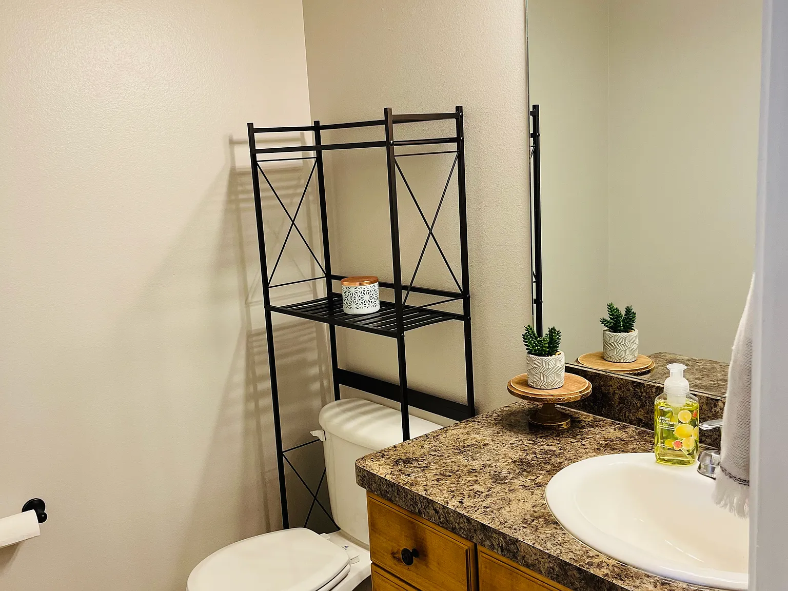 3 bed, 1458 sqft, $1,800 — Photo 3