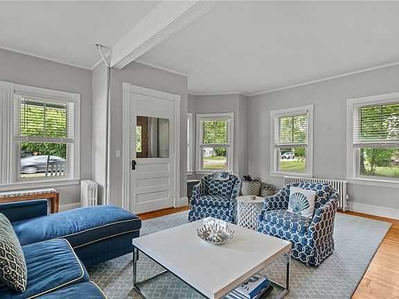 3rd image of 303 New Meadow Rd