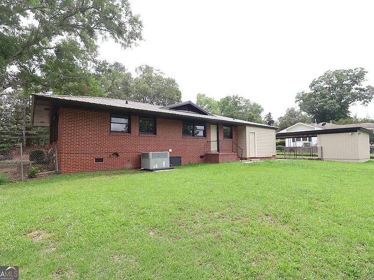 1465 Irwinton Rd — Photo 24