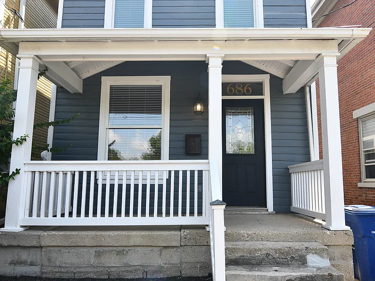 686 Hamlet St — Photo 1