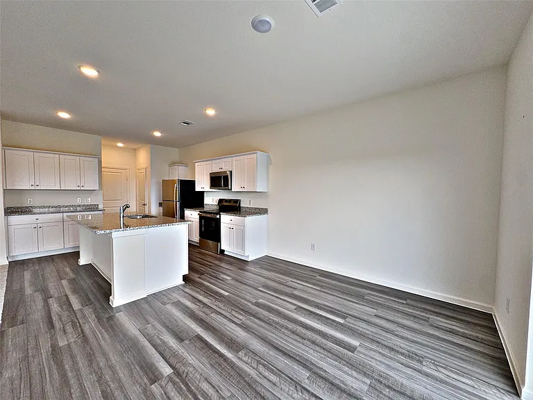 8431 Vacek Crossing Way — Photo 18
