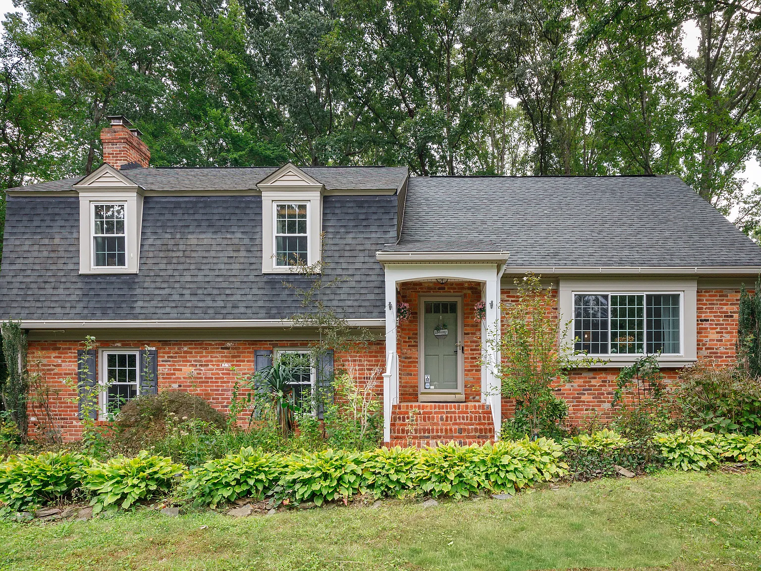 4 bed, 2514 sqft, $3,750 — Photo 2
