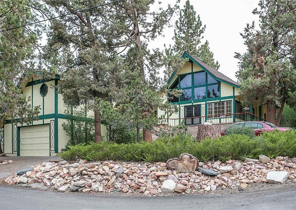 1st image of 721 Bear Mountain Rd