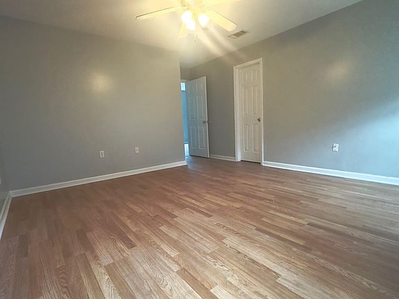 4th image of 8012 Carlton Roberts Blvd
