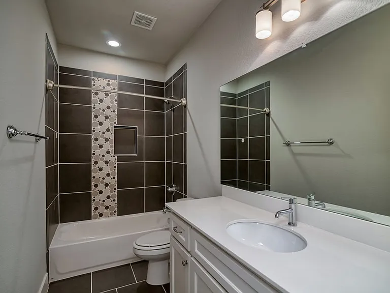 218 Wimberly St — Photo 15