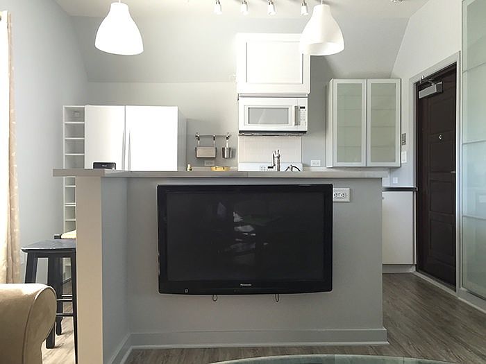 Entertainment, TV Included