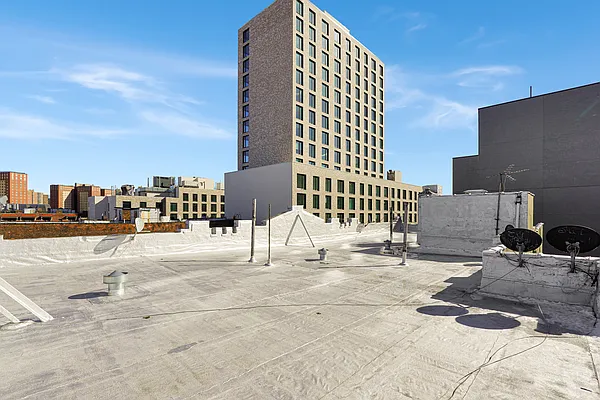 Sold by Ben Bay Realty Co. of Bay Ridge | media 6