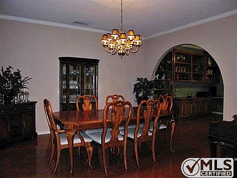 5th image of 1406 Woodmont Dr