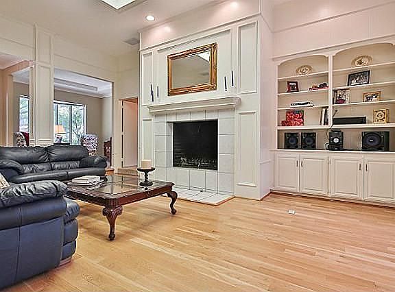 4th image of 9208 Alta Oaks Dr
