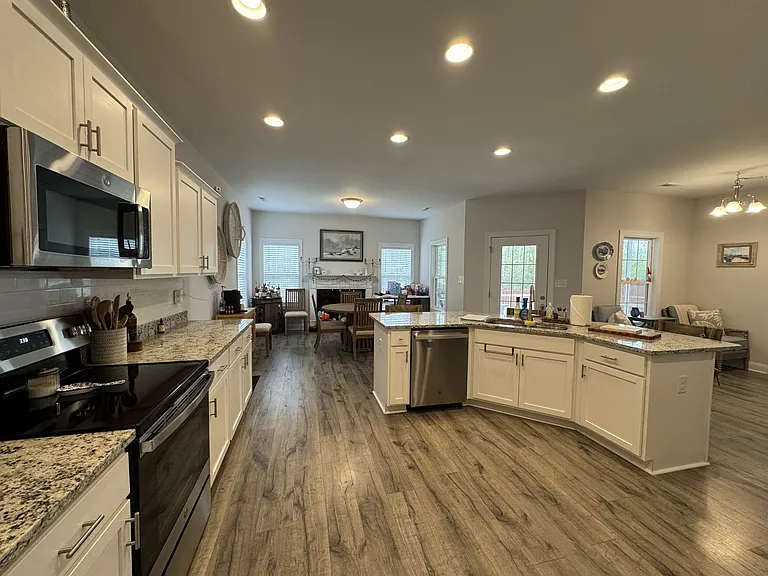 434 Nantucket Trl — Photo 5