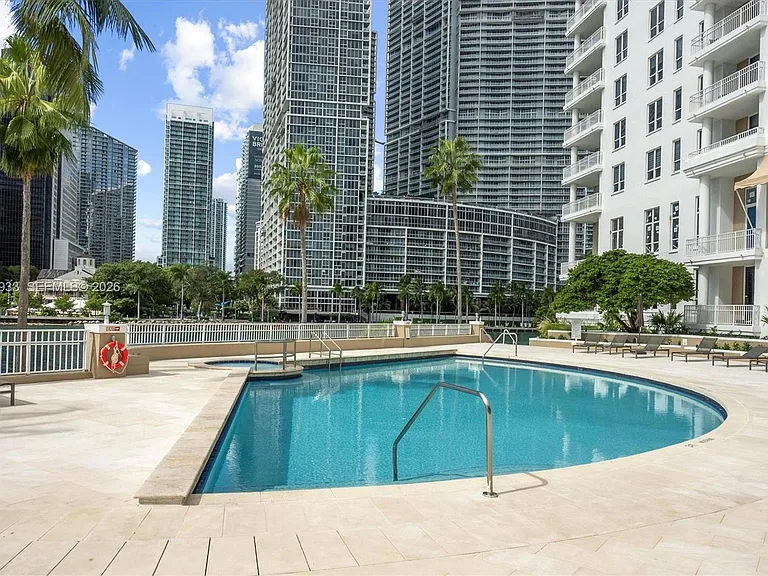 701 Brickell Key Blvd #1106 — Photo 8