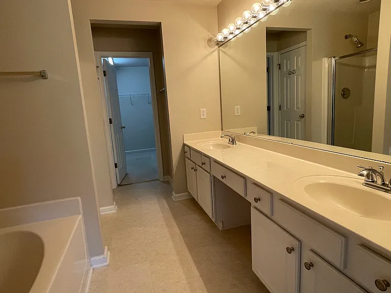 5637 Berry Creek Cir — Photo 20