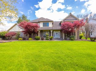7 Sutton Point, Pittsford, NY 14534