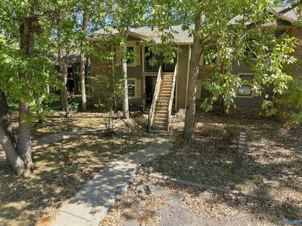 2067 Woodlawn Dr SW Unit 2067, Huntsville, AL 35802