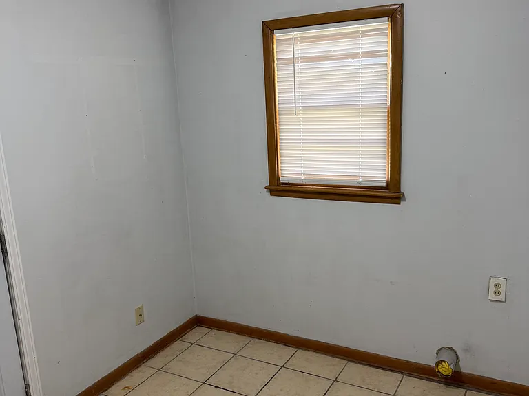 3317 S Osage Ave — Photo 12