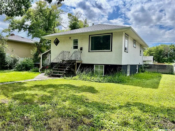 2200 Francis STREET, Regina, SK S4N 2P5