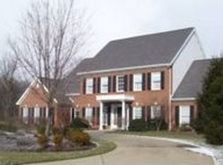 102 Saint Ives Way, Zelienople, PA
