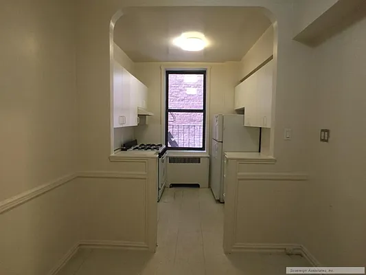 Rented by Sovereign Associates | media 11
