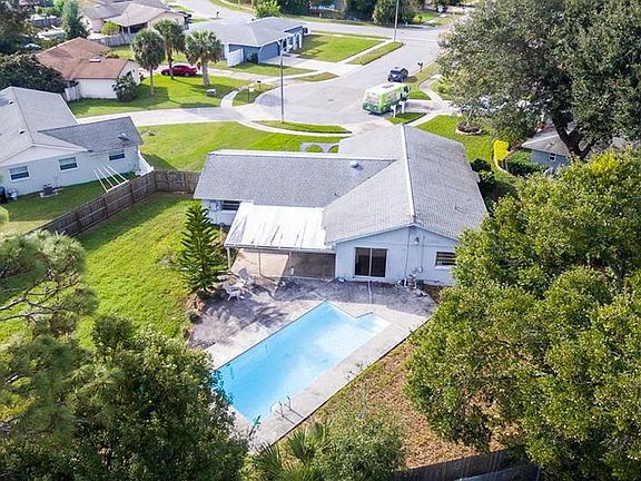 4th image of 471 American Heritage Ct