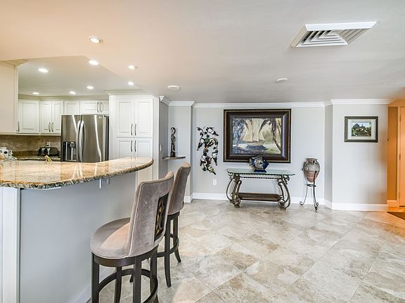 2nd image of 5200 N Flagler Dr APT 1702