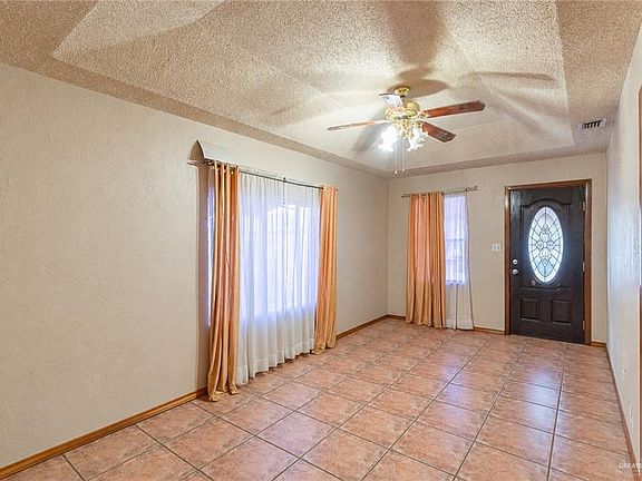 3rd image of 409 Naranjo St