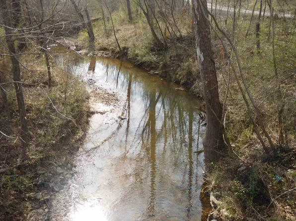 S Charleston St, Blacksburg, SC 29702