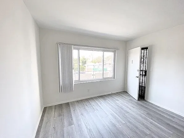 4122 W 2nd St, Los Angeles, CA