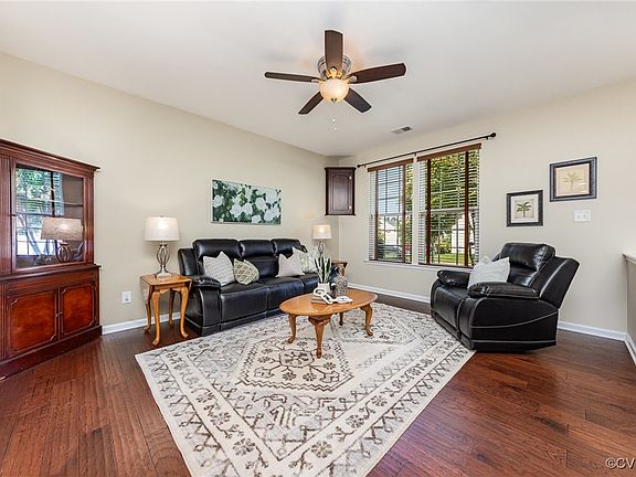 2nd image of 8132 Creekside Village Dr