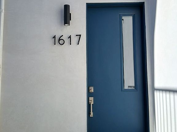 3rd image of 1617-1619-1621-1 W 255th St #1617