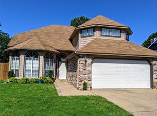 3008 S Dogwood Pl, Broken Arrow, OK 74012