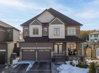 921 Beckton Hts, Ottawa, ON K2S 2X5