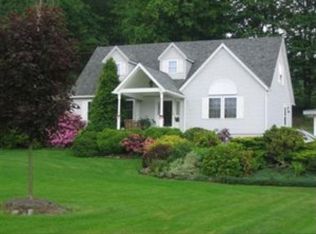 327 Ore Mine Hill Rd, Scottdale, PA 15683