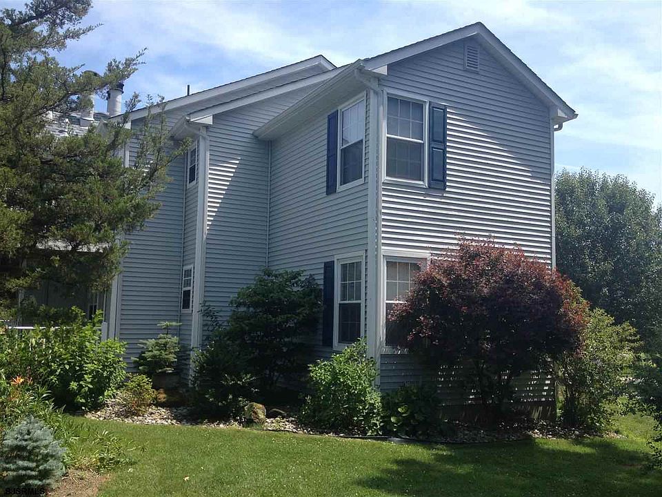 2nd image of 253 London Ct #253