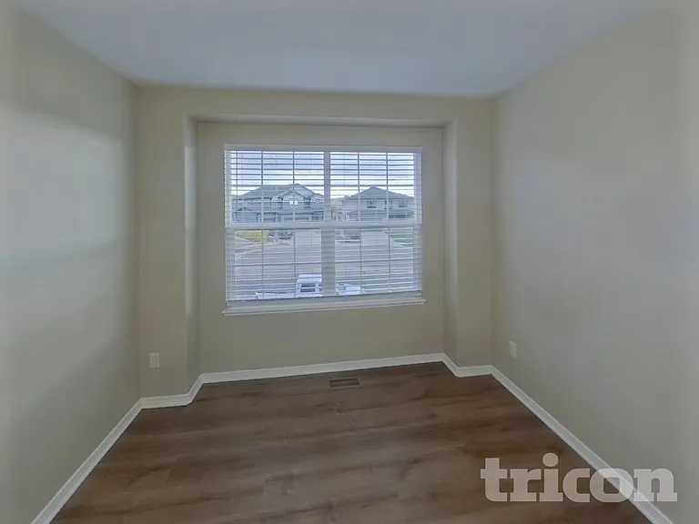 7048 Sungold Dr — Photo 12
